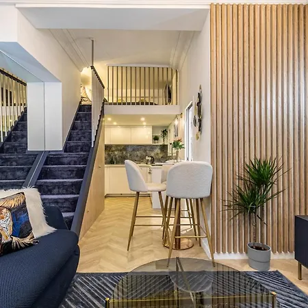 Le De L'ile Apartment *